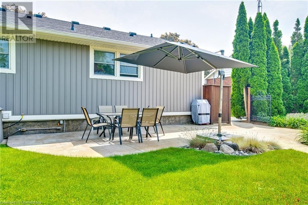 38 ALBANY DRIVE Image 33
