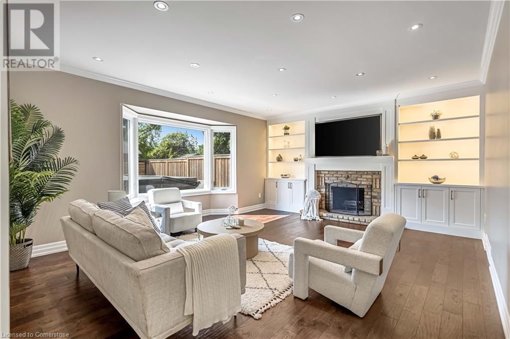 214 GREENBRIAR ROAD Image 15