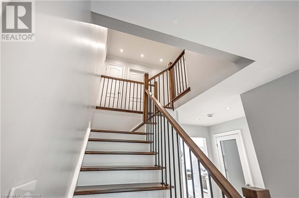 214 GREENBRIAR ROAD Image 21
