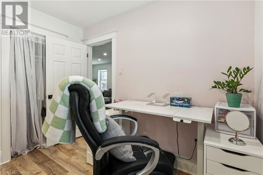 276 NORMANHURST AVENUE Image 23