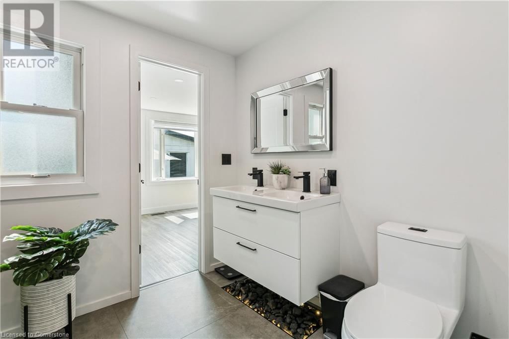 276 NORMANHURST AVENUE Image 29