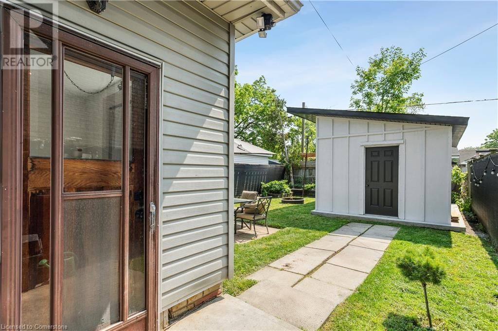 276 NORMANHURST AVENUE Image 39