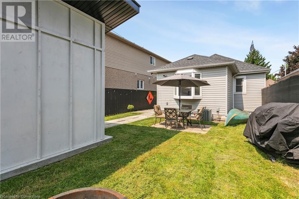 276 NORMANHURST AVENUE Image 42