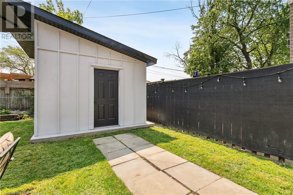 276 NORMANHURST AVENUE Image 46