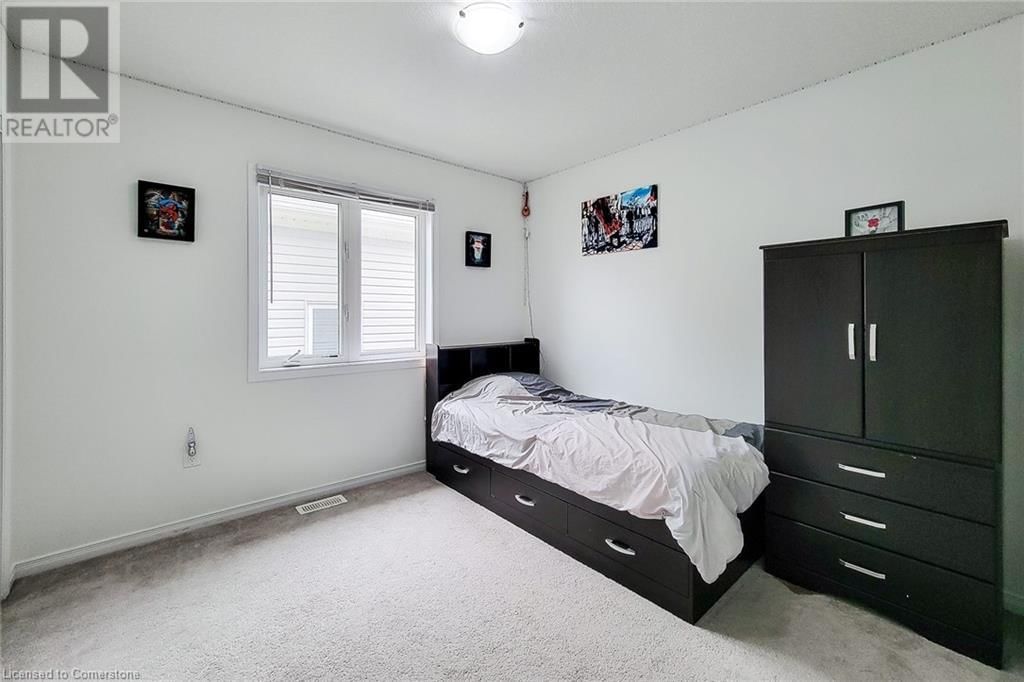 76 MCALLISTAR DRIVE Image 32