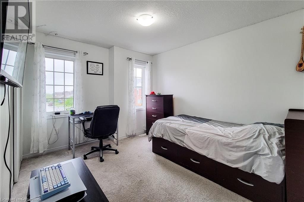 76 MCALLISTAR DRIVE Image 34
