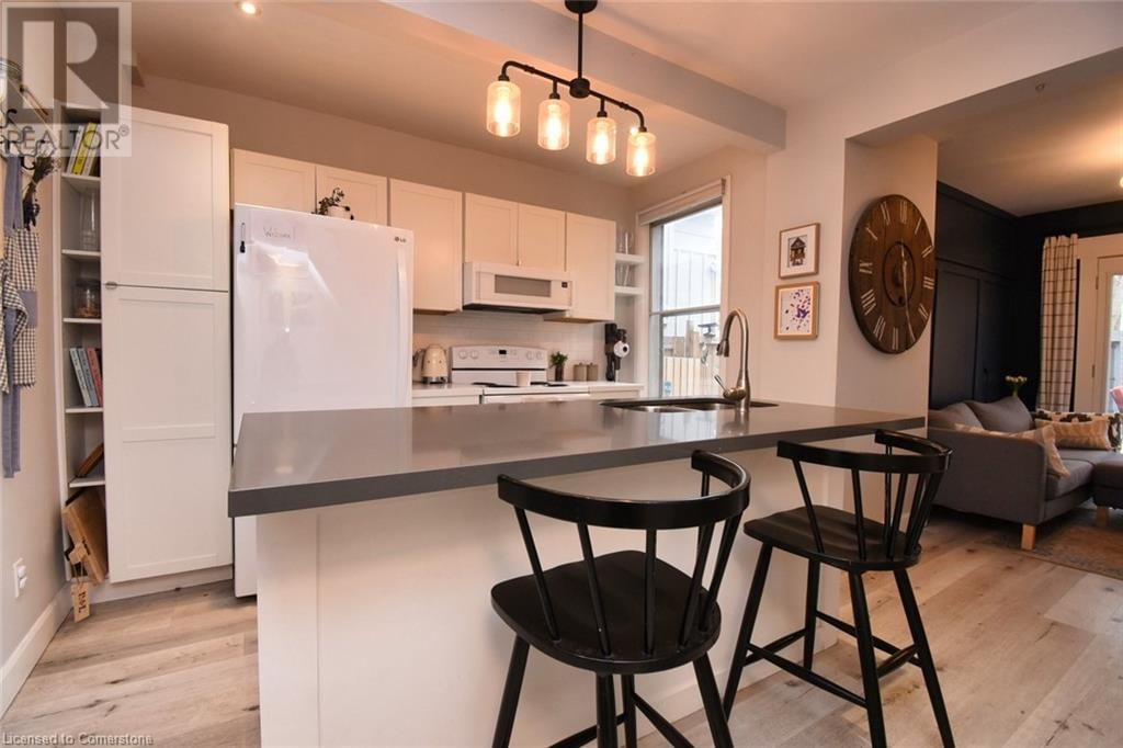 61 CHESTNUT AVENUE Image 21