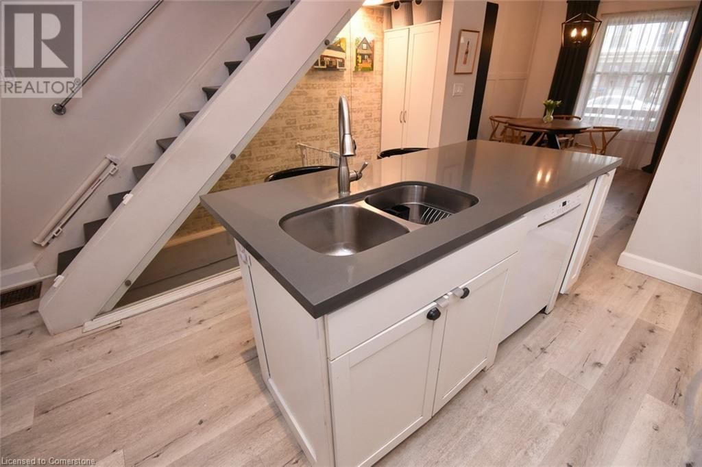61 CHESTNUT AVENUE Image 22