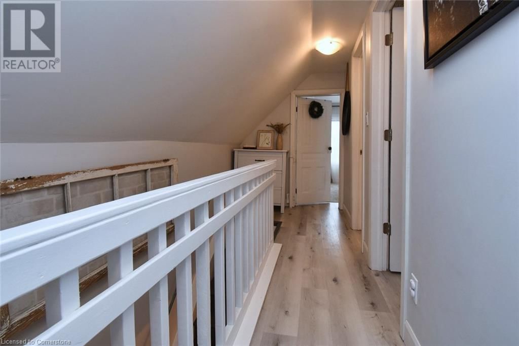 61 CHESTNUT AVENUE Image 30