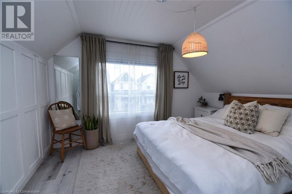 61 CHESTNUT AVENUE Image 33