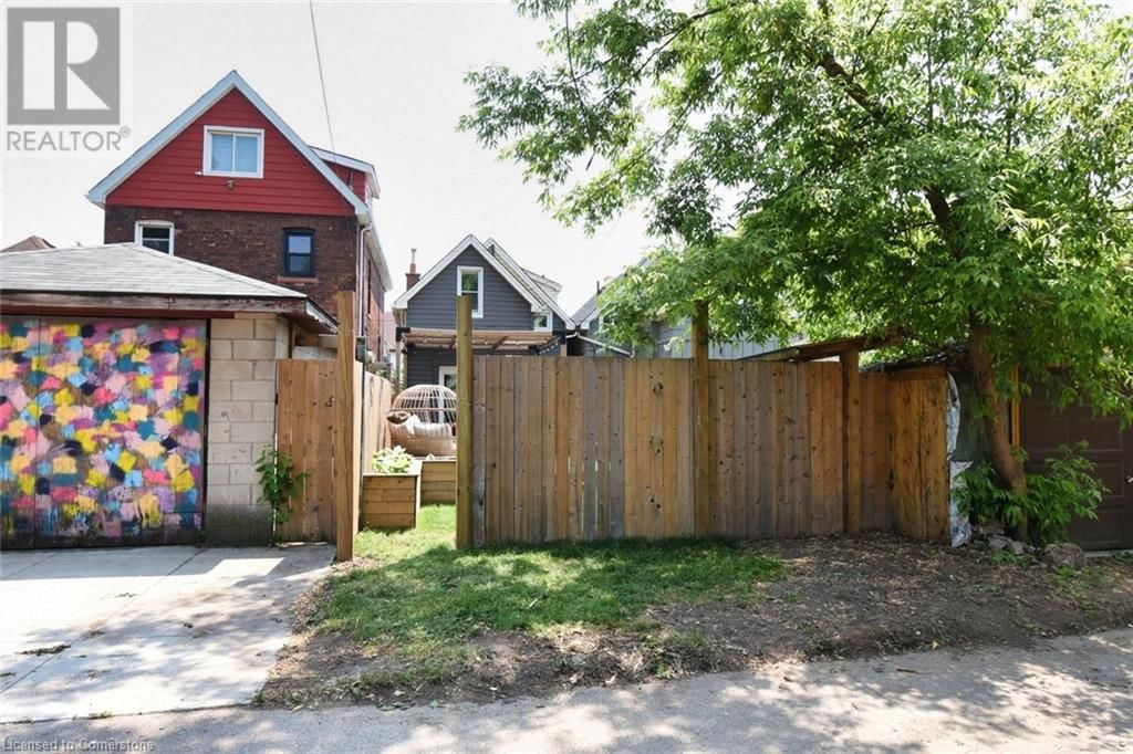 61 CHESTNUT AVENUE Image 42