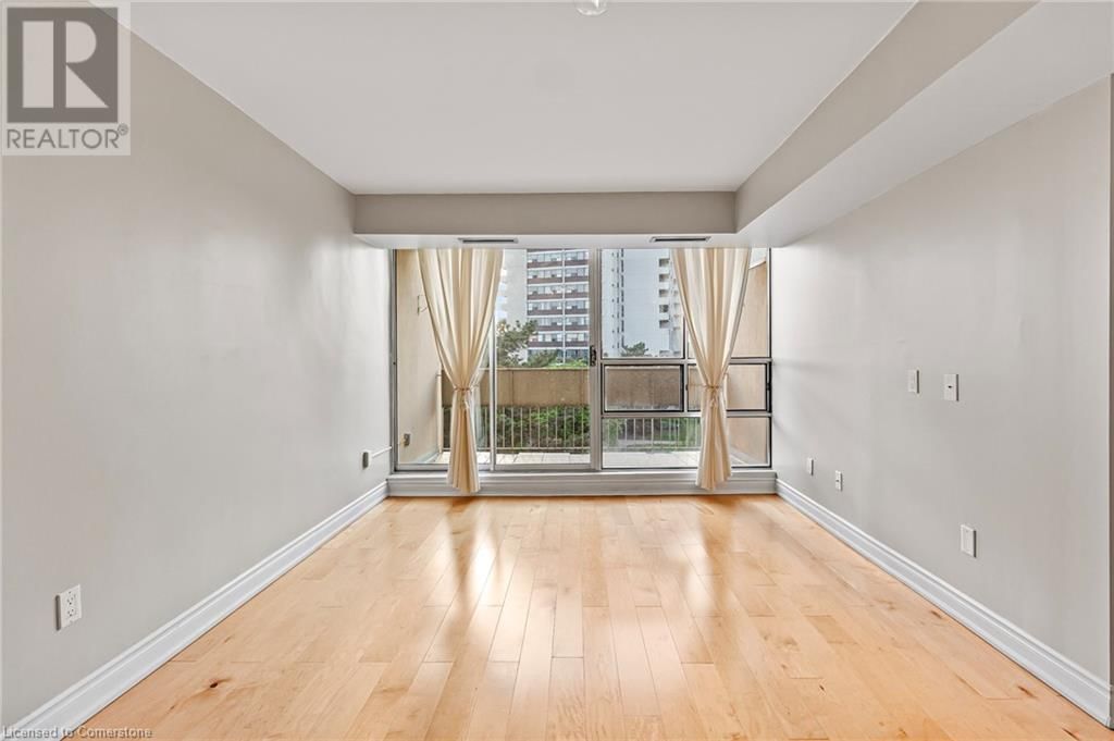 523 - 1300 MARLBOROUGH COURT Image 12