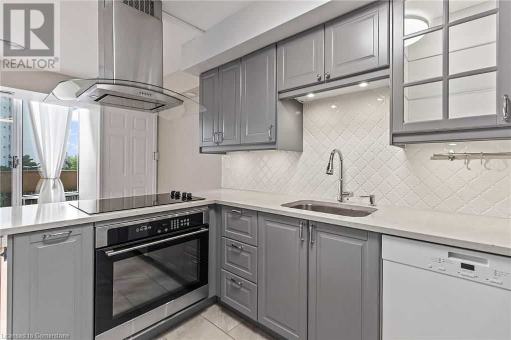 523 - 1300 MARLBOROUGH COURT Image 17