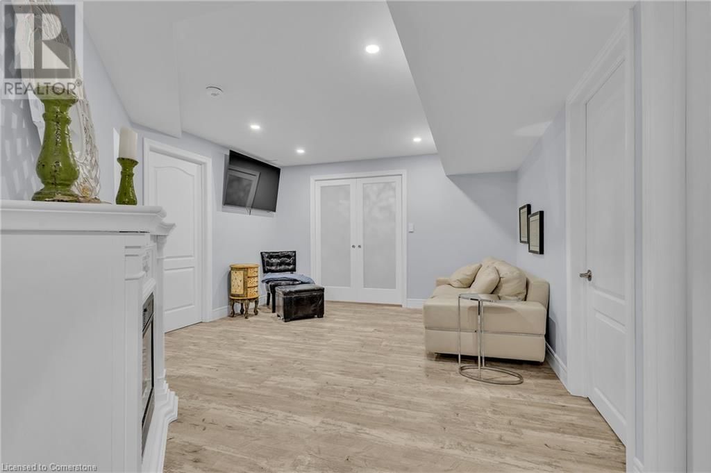 86 CORFIELD DRIVE Image 29