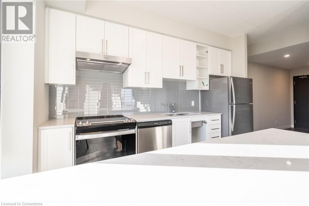 2014 - 15 QUEEN STREET SOUTH Image 4