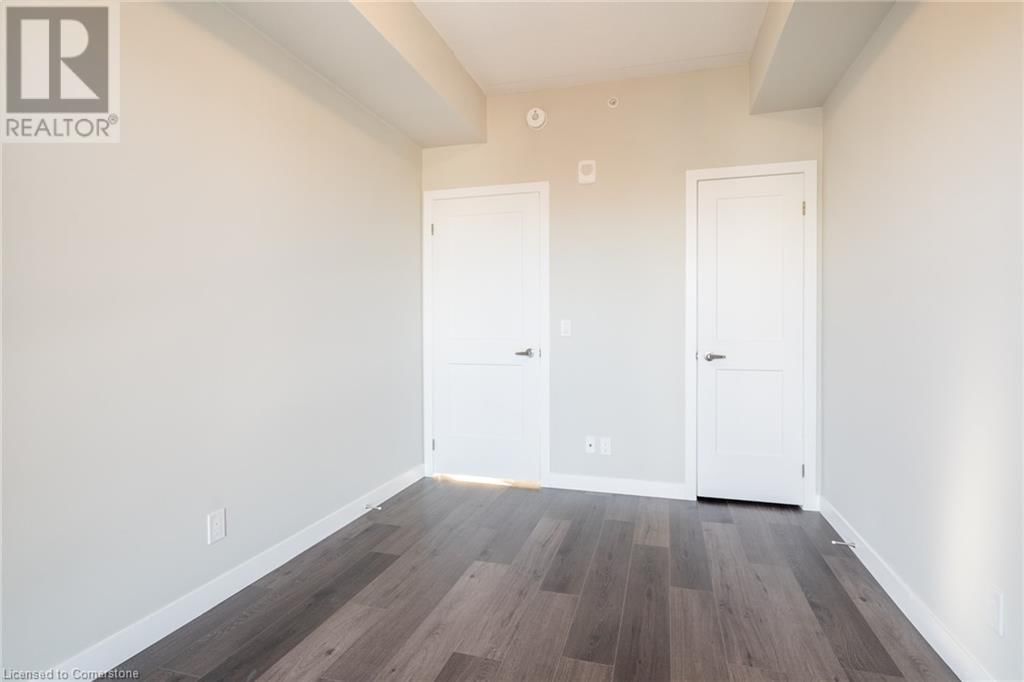 2014 - 15 QUEEN STREET SOUTH Image 9