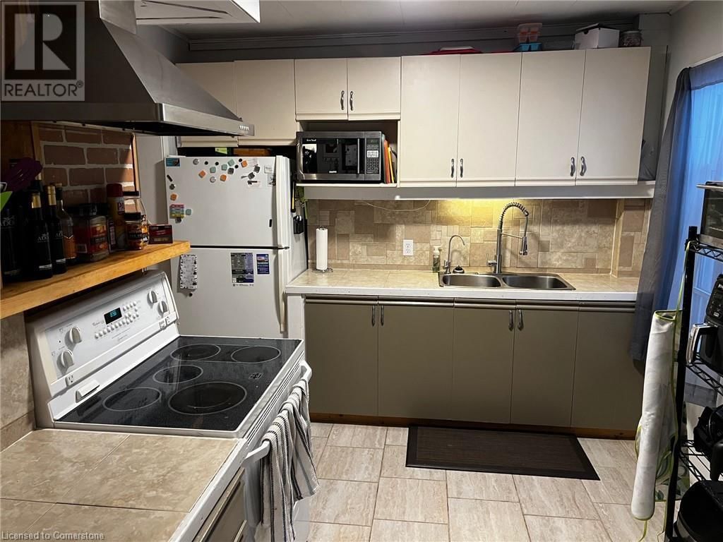 341 ANTWERP AVENUE Image 11