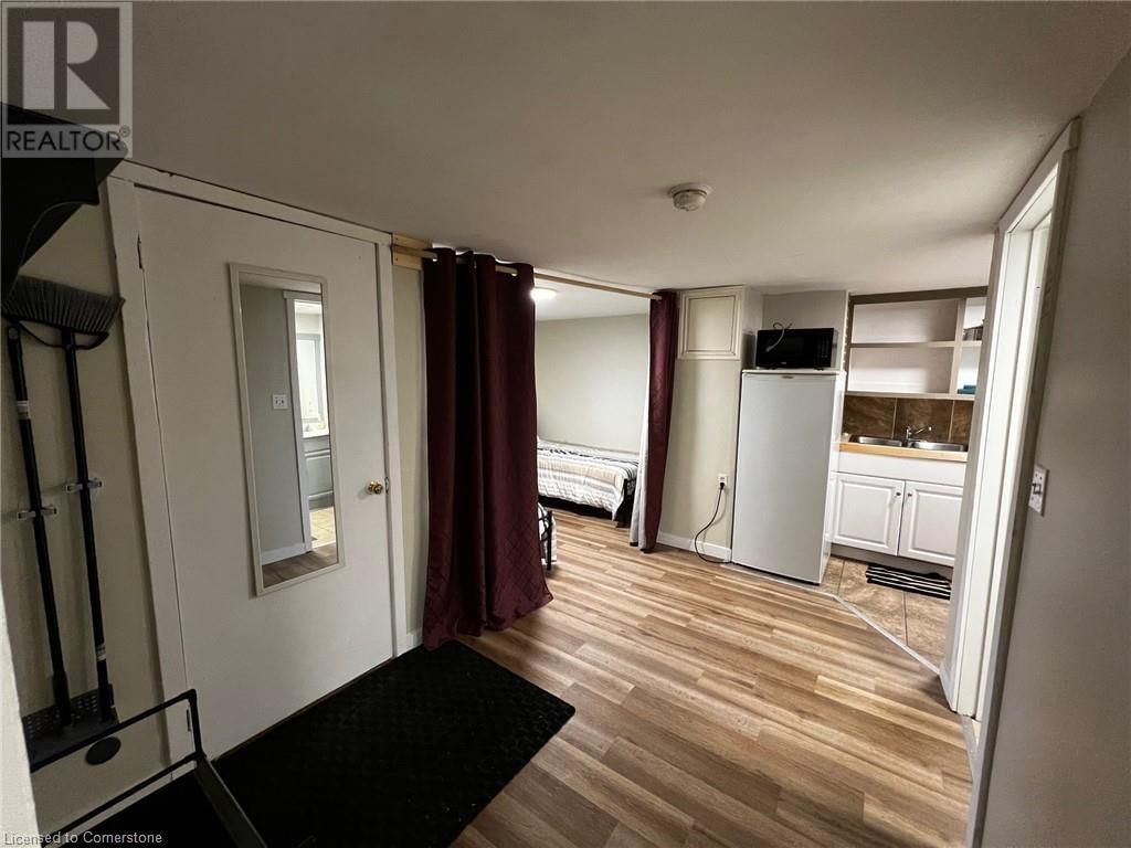 341 ANTWERP AVENUE Image 23