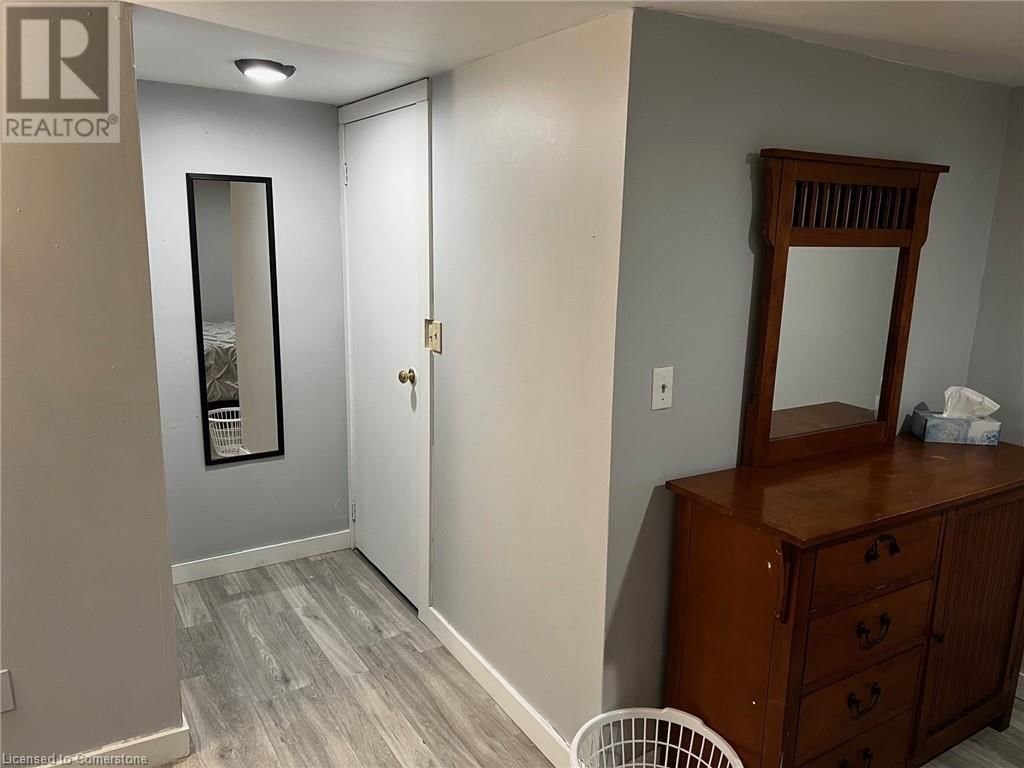 341 ANTWERP AVENUE Image 28