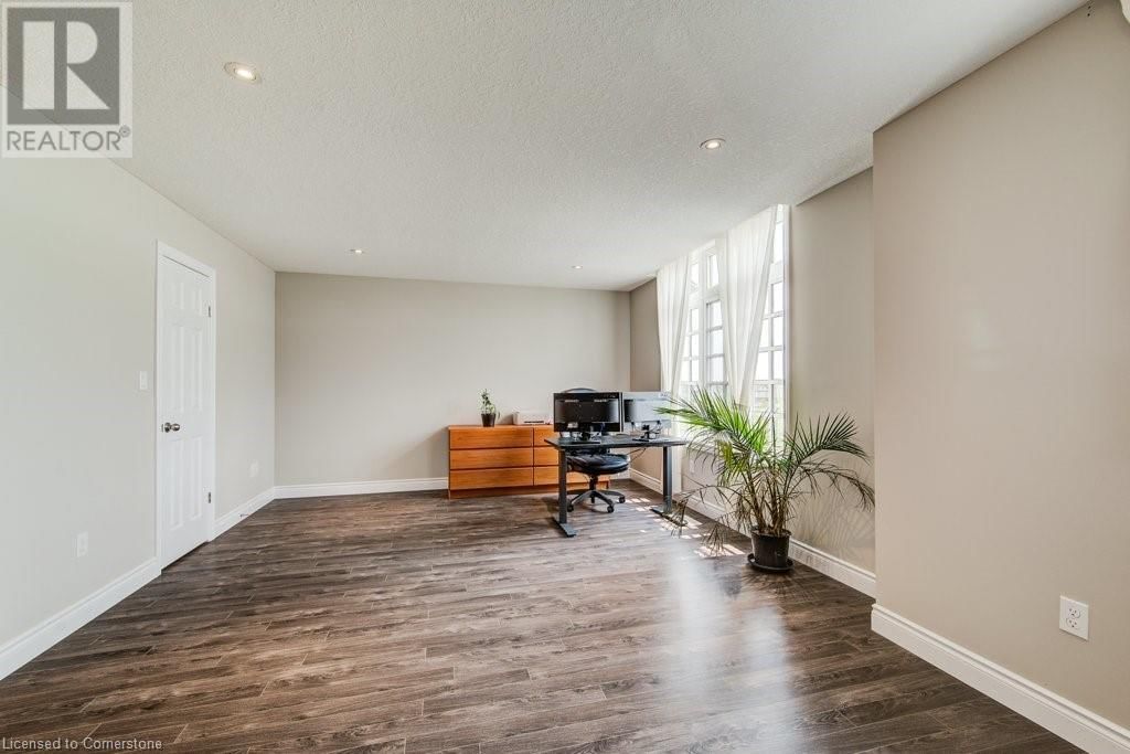 318 WILLIAM STREET Image 23