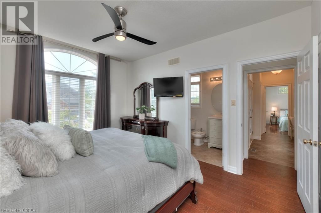 330 PINE VALLEY DRIVE Image 12