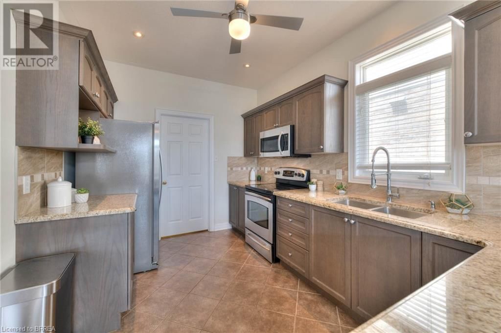 330 PINE VALLEY DRIVE Image 23