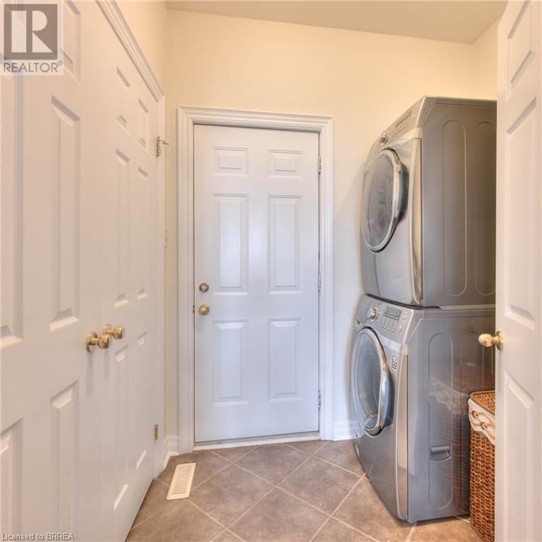 330 PINE VALLEY DRIVE Image 26