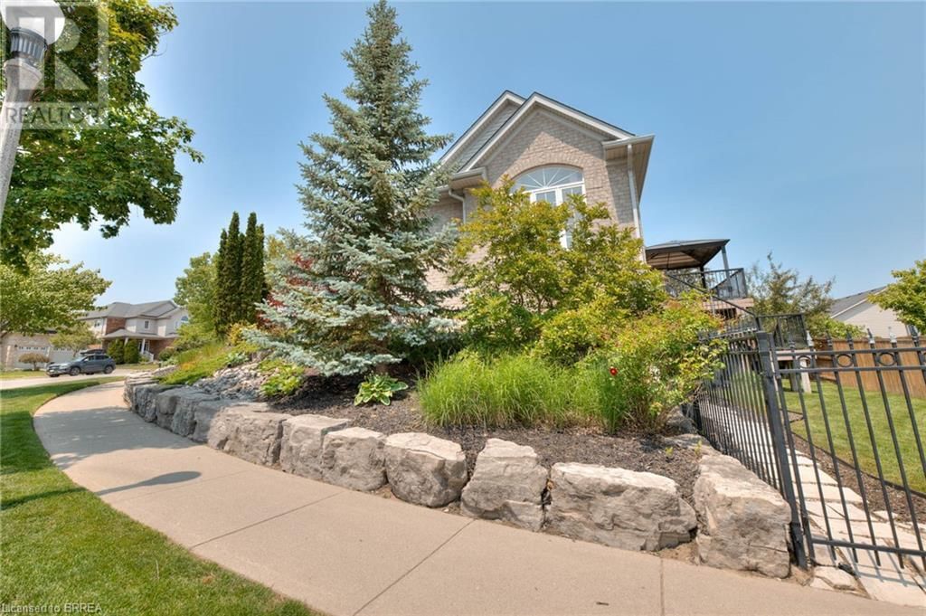 330 PINE VALLEY DRIVE Image 3