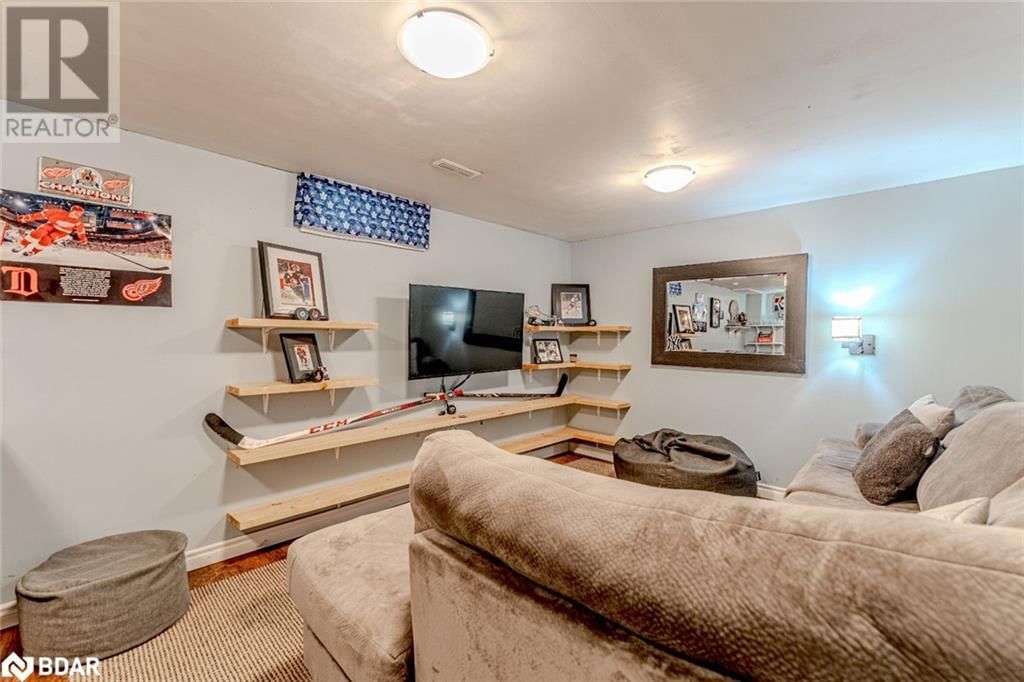 56 JANICE DRIVE Image 15