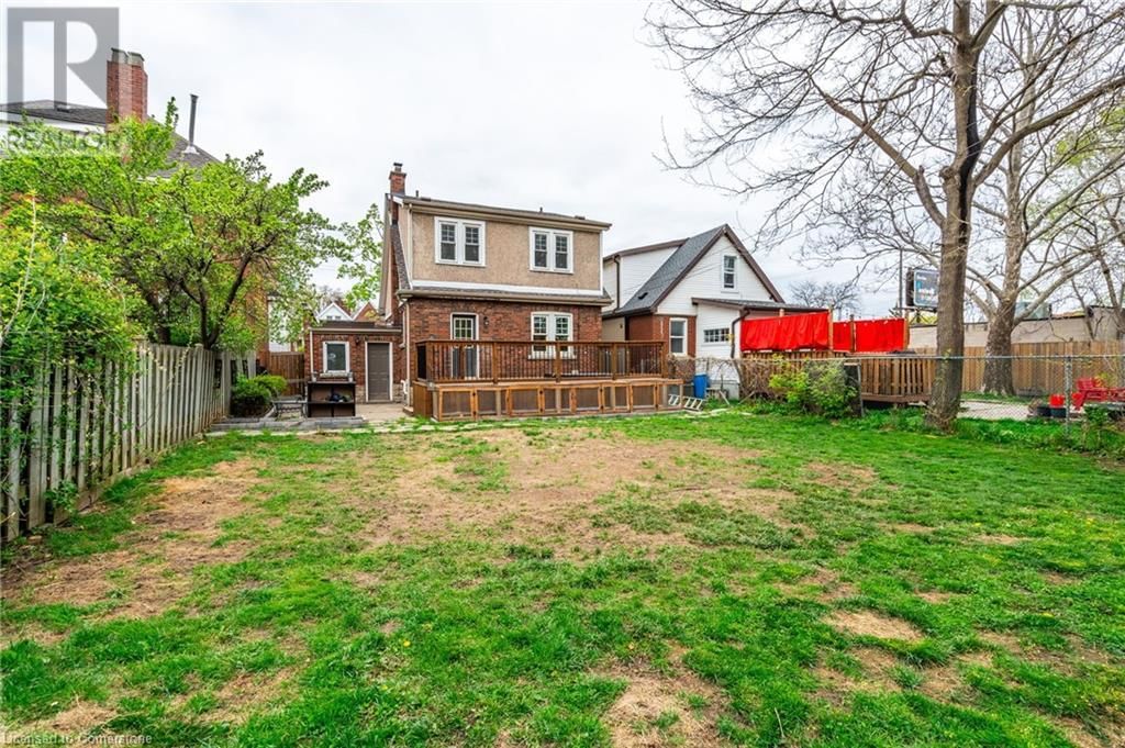 11 HUXLEY AVENUE SOUTH Image 45