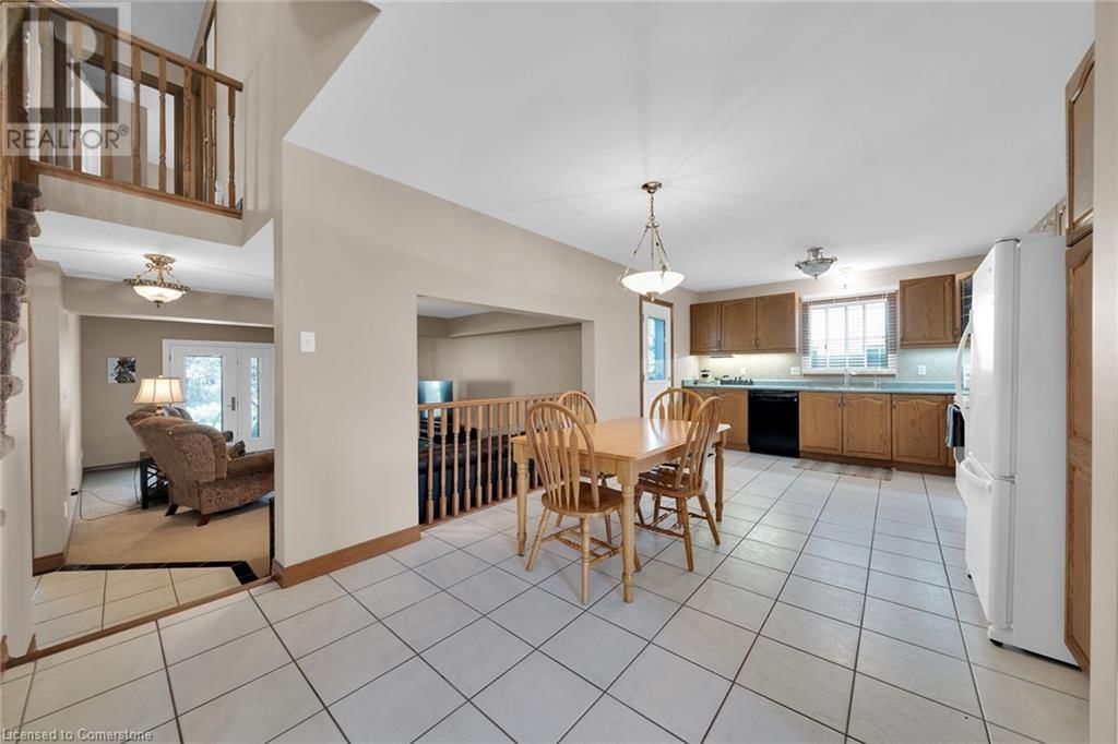 212 ALDERLEA AVENUE Image 10