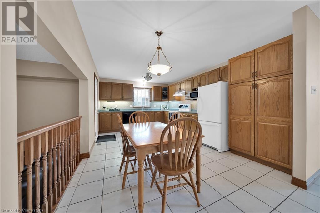 212 ALDERLEA AVENUE Image 11