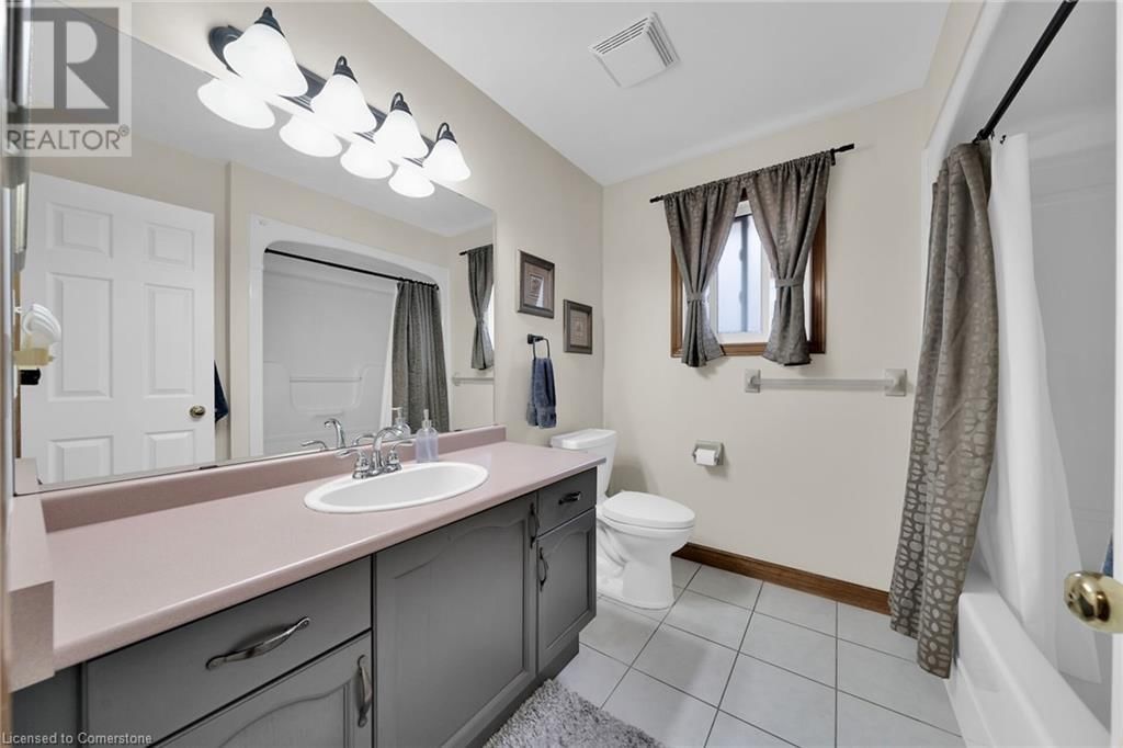 212 ALDERLEA AVENUE Image 15