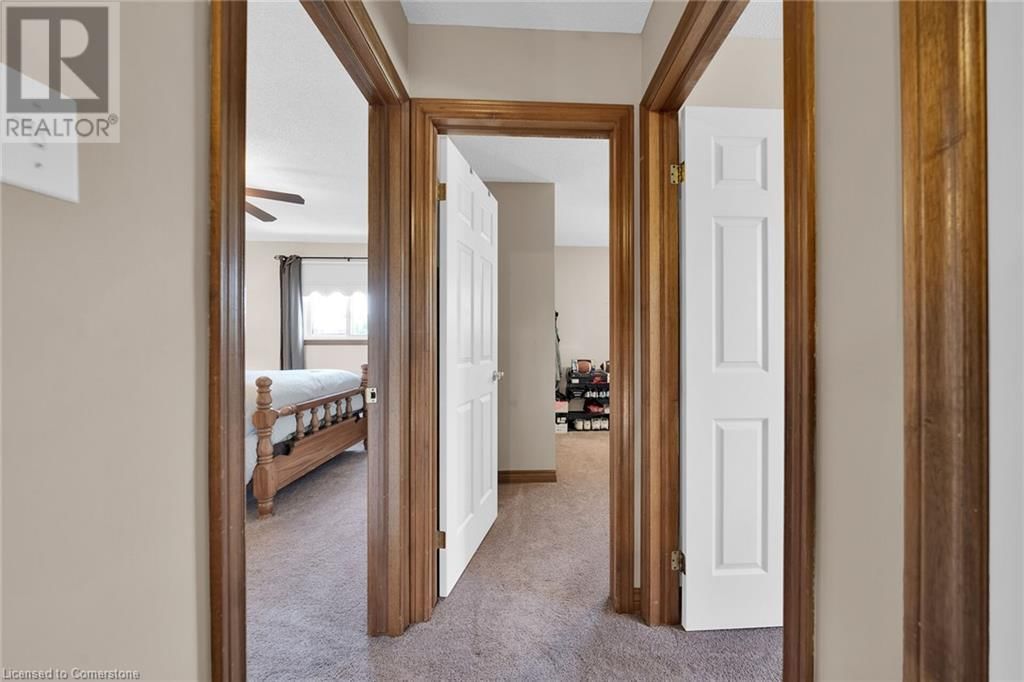 212 ALDERLEA AVENUE Image 16