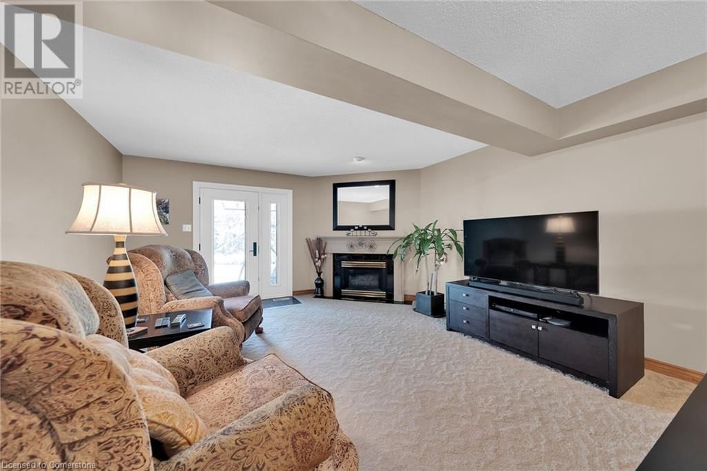 212 ALDERLEA AVENUE Image 20