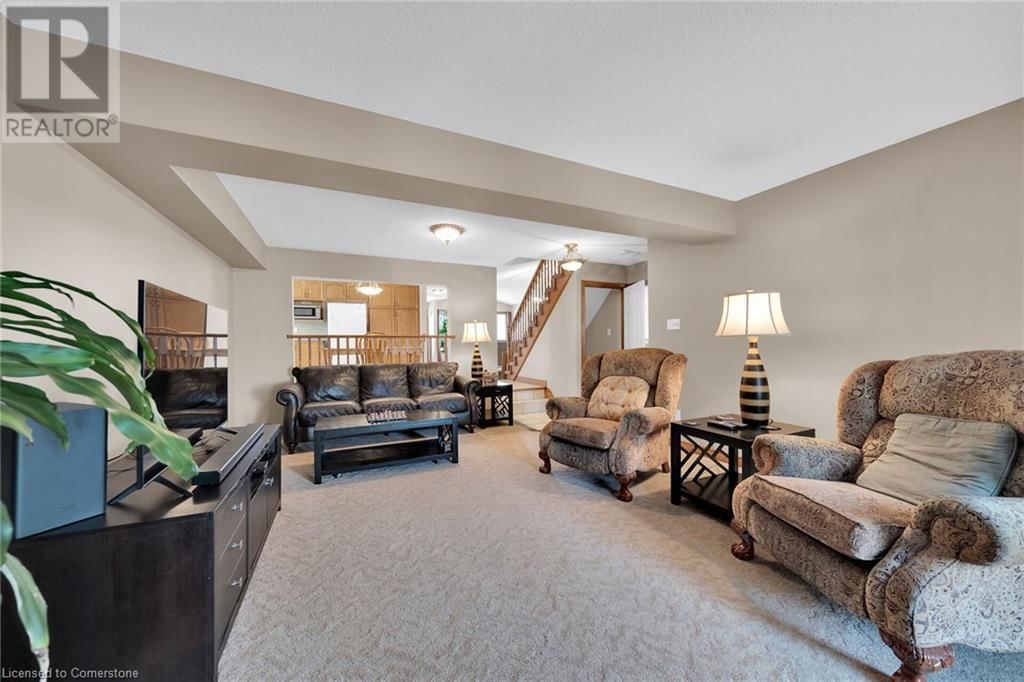 212 ALDERLEA AVENUE Image 23