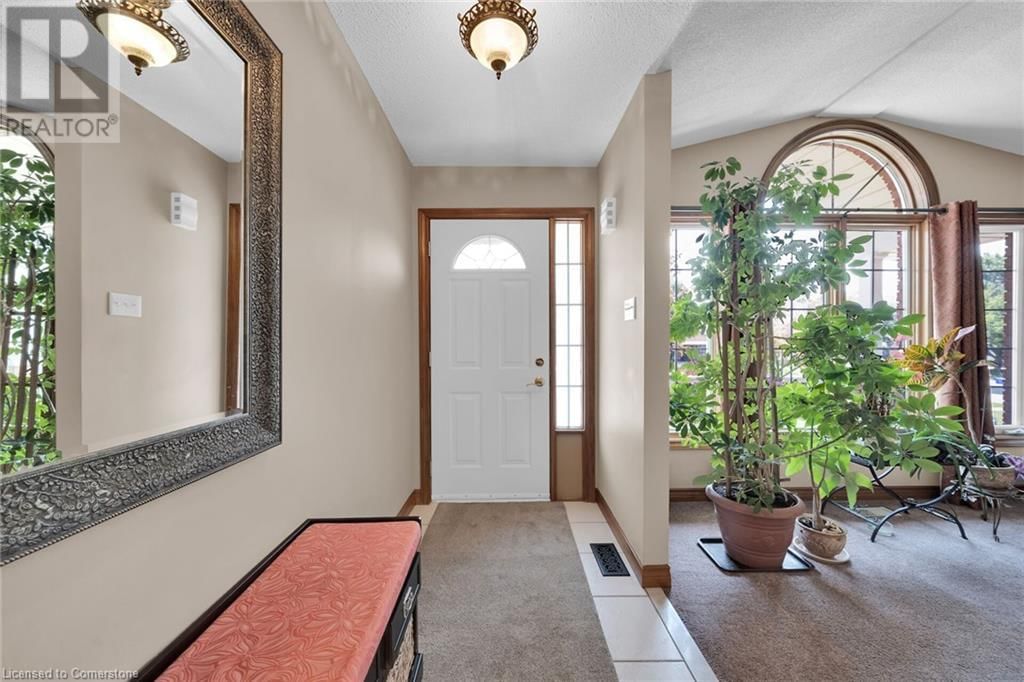 212 ALDERLEA AVENUE Image 3