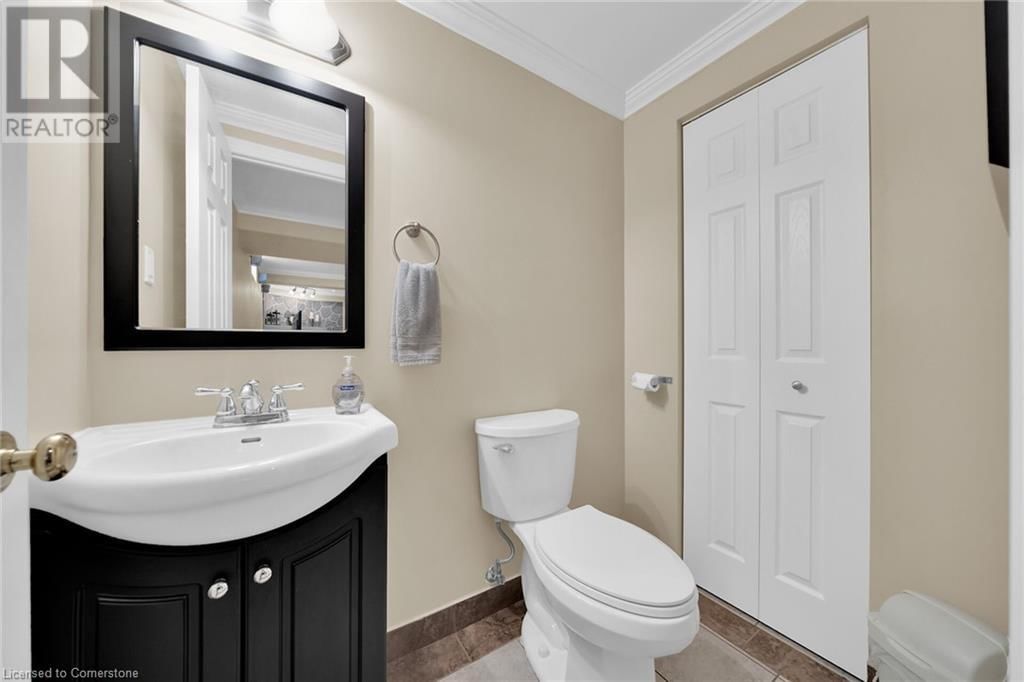 212 ALDERLEA AVENUE Image 30