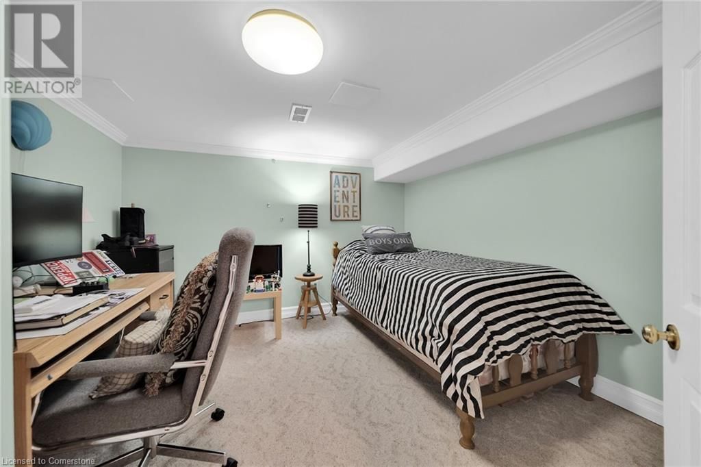 212 ALDERLEA AVENUE Image 31