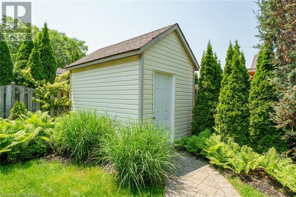 212 ALDERLEA AVENUE Image 41