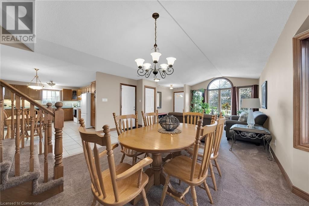 212 ALDERLEA AVENUE Image 8