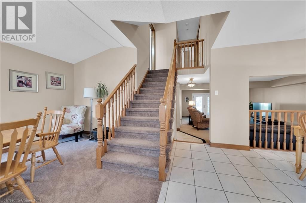 212 ALDERLEA AVENUE Image 9