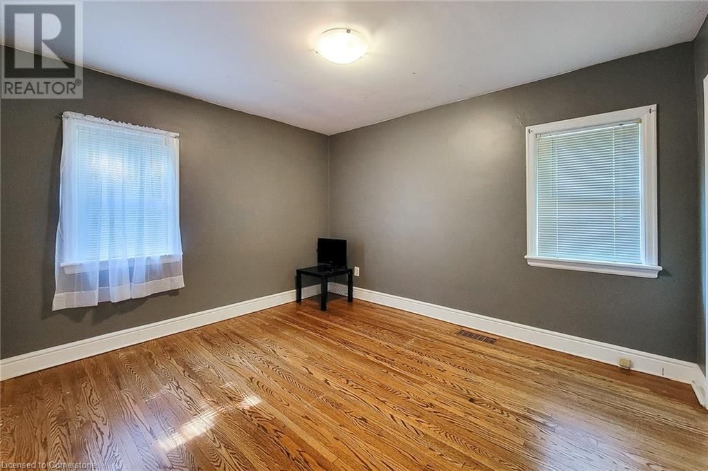 131 ERINDALE AVENUE Image 23