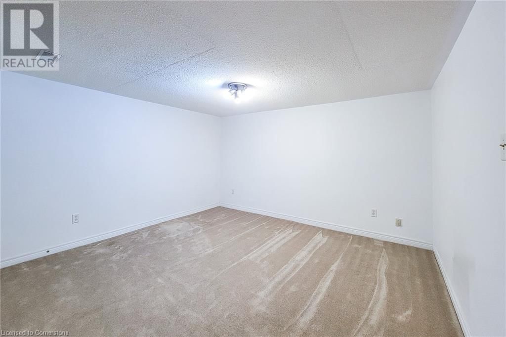131 ERINDALE AVENUE Image 29