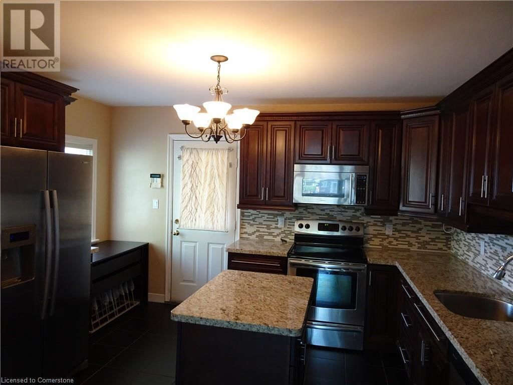 131 ERINDALE AVENUE Image 35