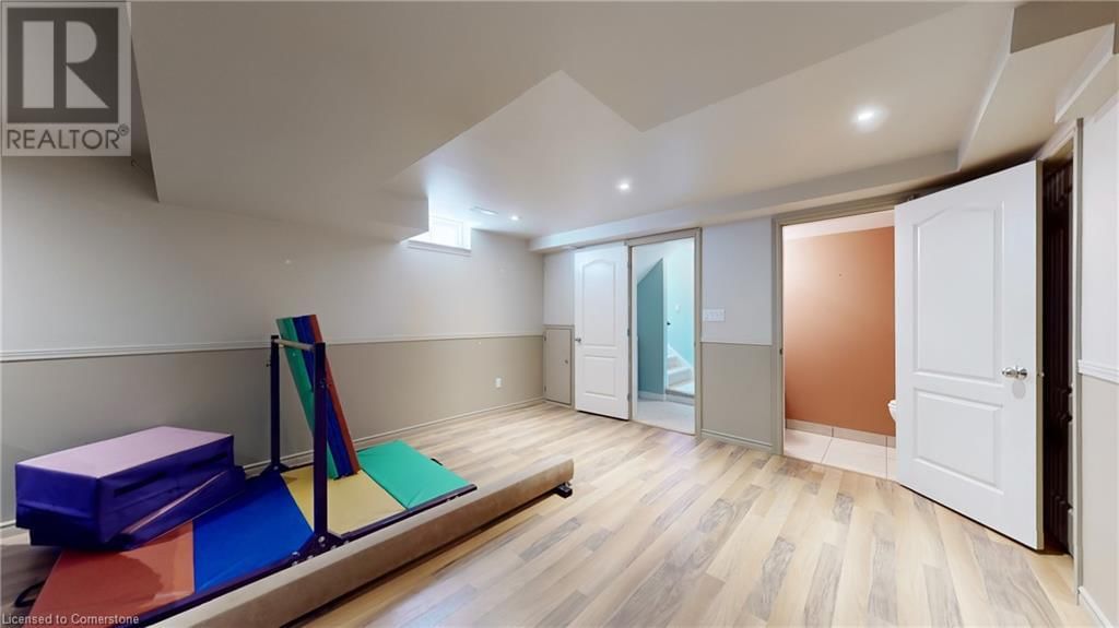 7 VIDAL COURT Image 36
