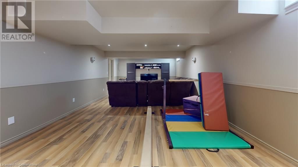 7 VIDAL COURT Image 37