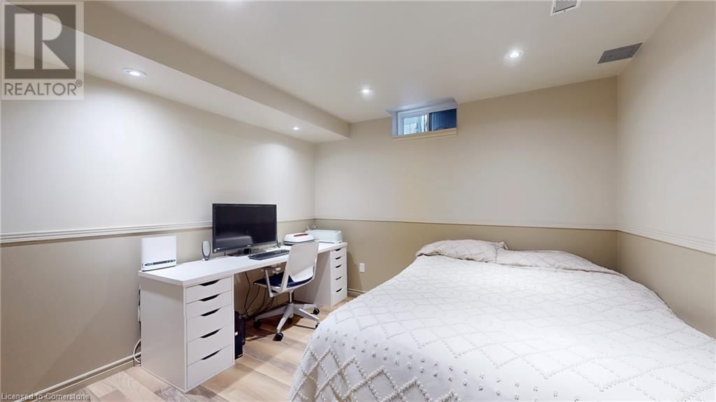 7 VIDAL COURT Image 38