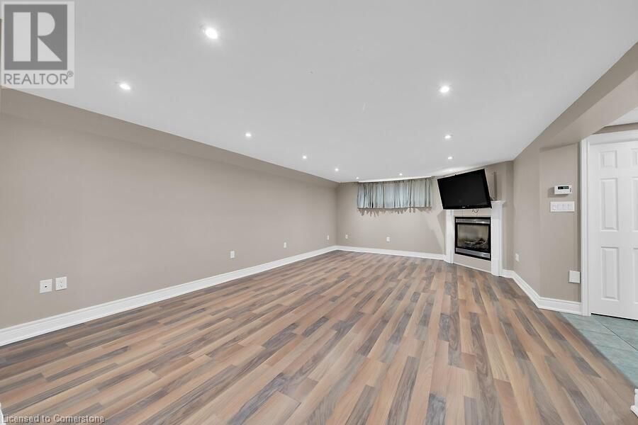 29 HARDALE CRESCENT Image 20