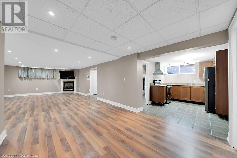 29 HARDALE CRESCENT Image 23